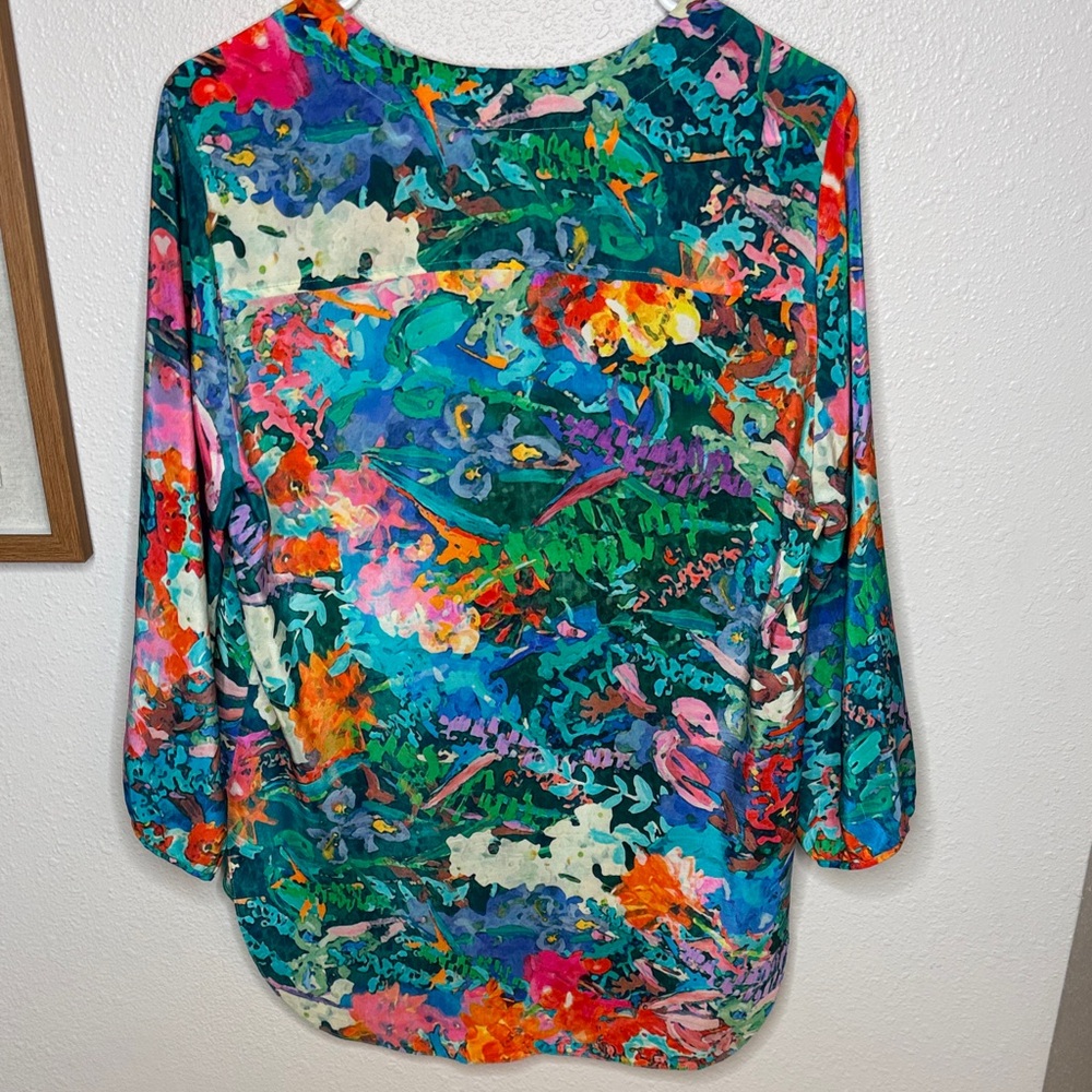 Amanda Uprichard Watercolor Multicolor Floral 100% Silk‎ Blouse - medium - Picture 10 of 16